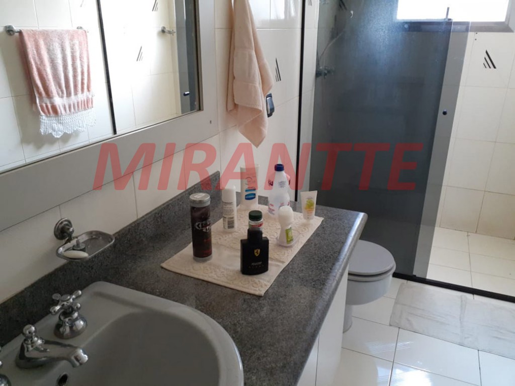 Sobrado de 398m² com 3 quartos em Vila Rosália