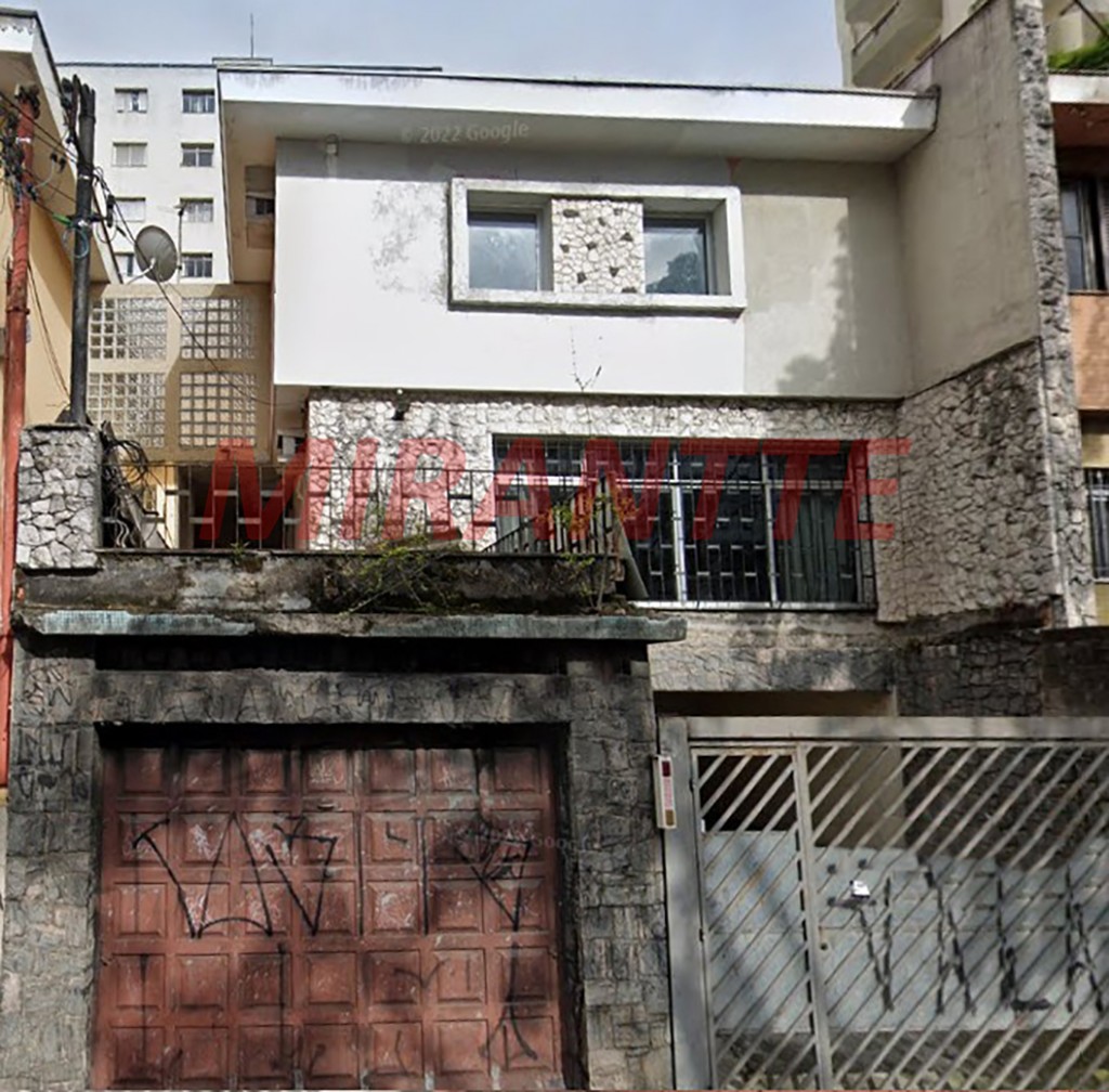 Sobrado de 260m² com 4 quartos em Santana