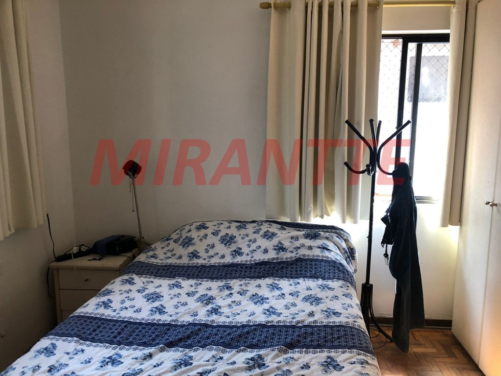 Sobrado de 260m² com 4 quartos em Santana