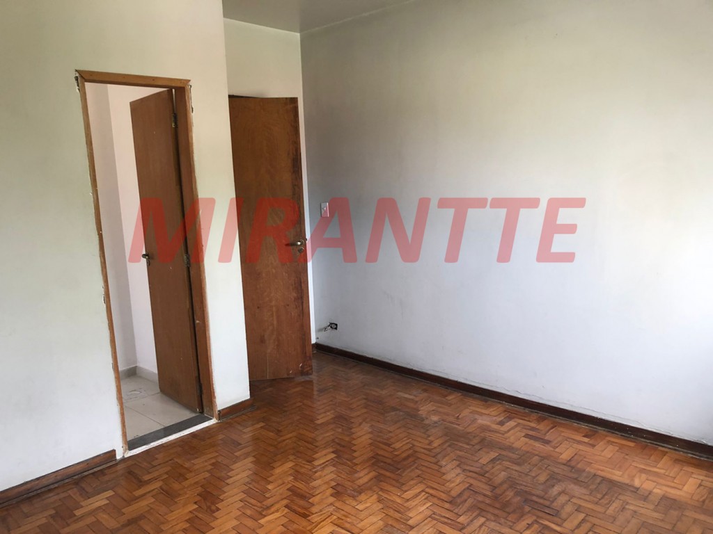 Sobrado de 260m² com 4 quartos em Santana