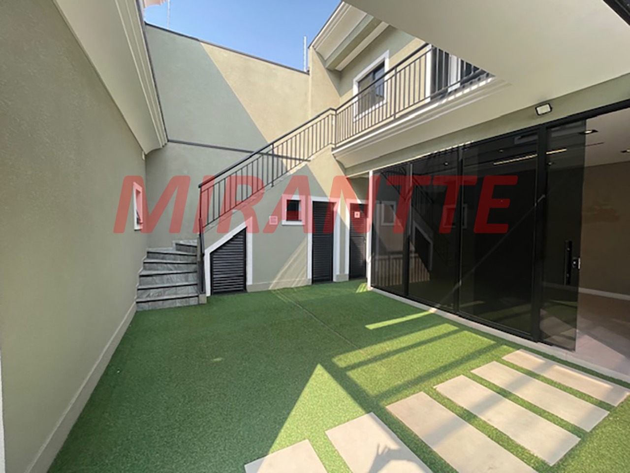 Comercial de 200m² em Santana