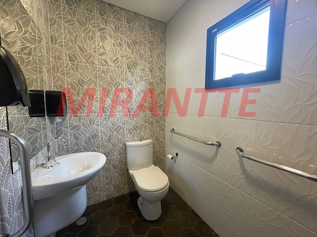 Comercial de 200m² em Santana