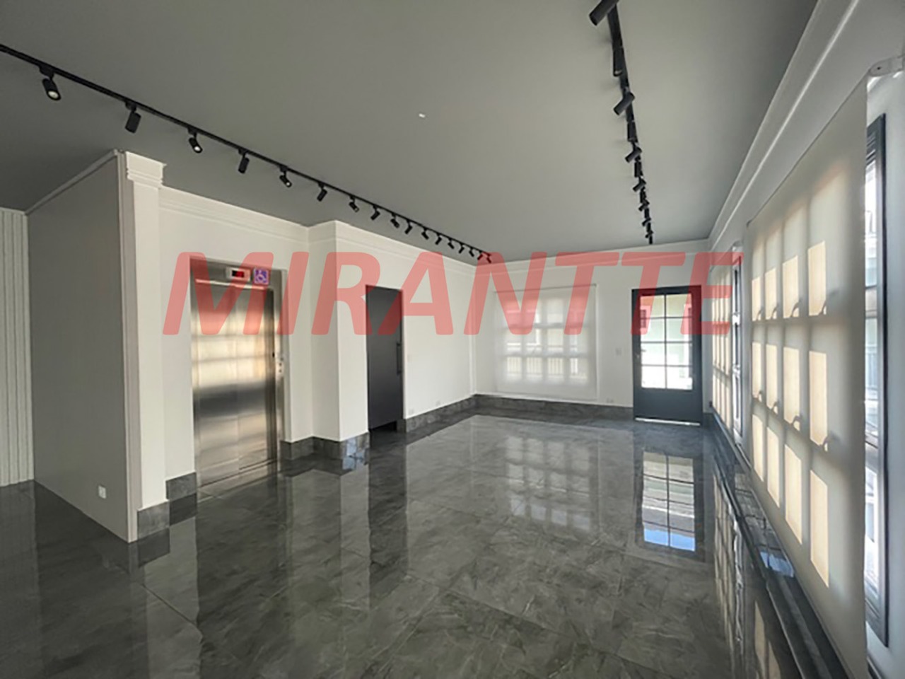 Comercial de 200m² em Santana