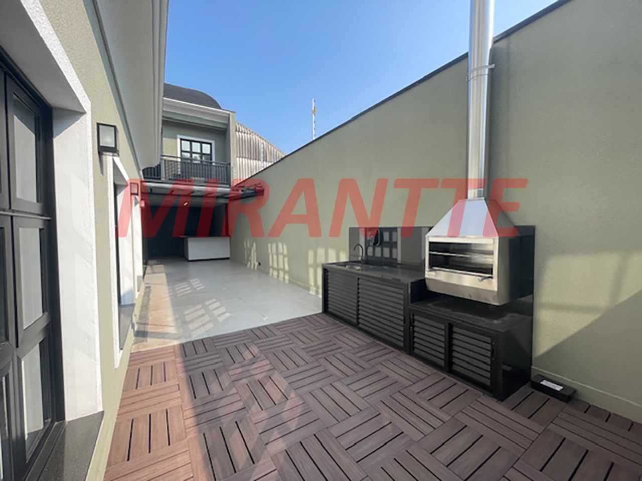 Comercial de 200m² em Santana