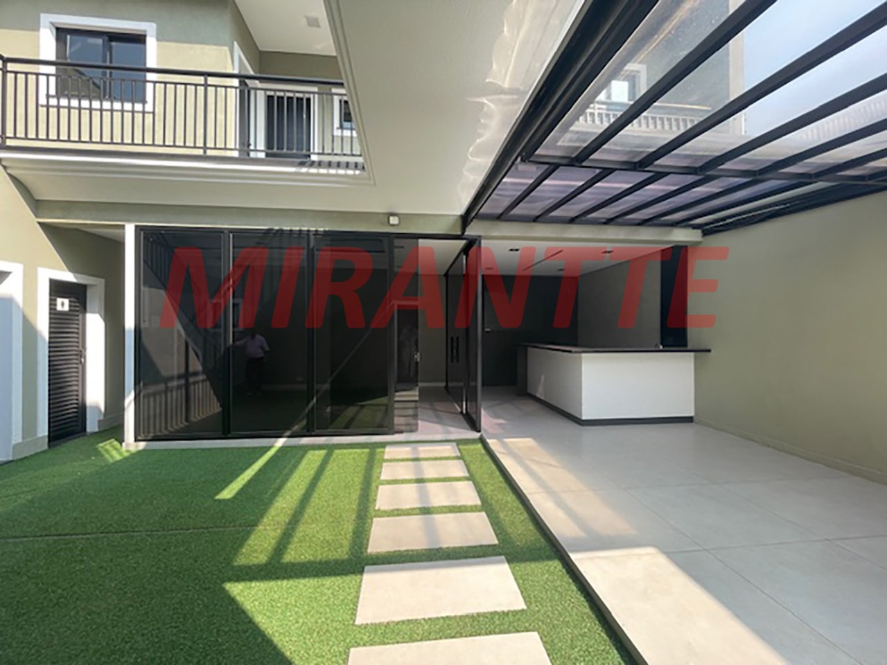 Comercial de 200m² em Santana