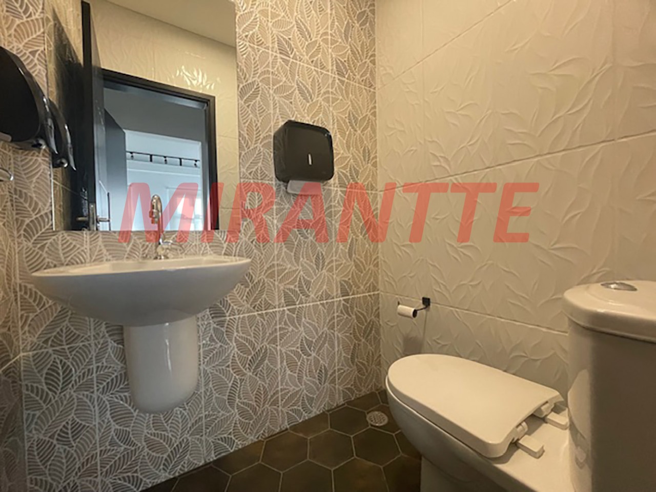 Comercial de 200m² em Santana
