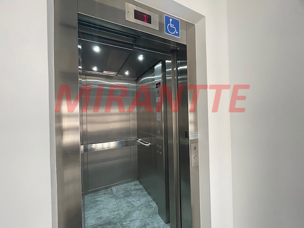 Comercial de 200m² em Santana