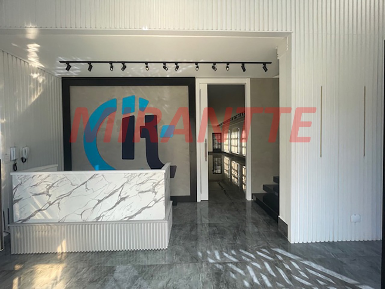 Comercial de 200m² em Santana