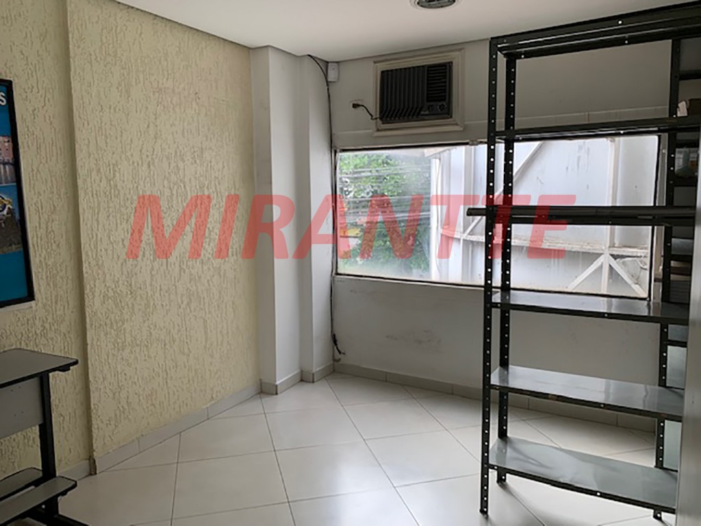 Comercial de 420m² em Santana
