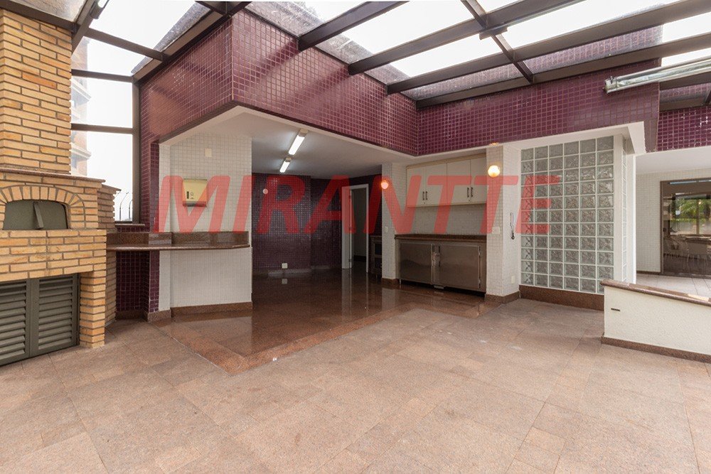 Apartamento de 286m² com 4 quartos em Água Fria