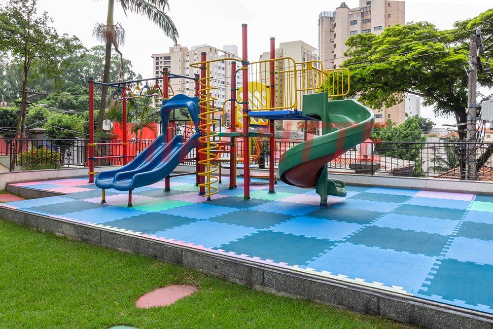 Apartamento de 286m² com 4 quartos em Água Fria
