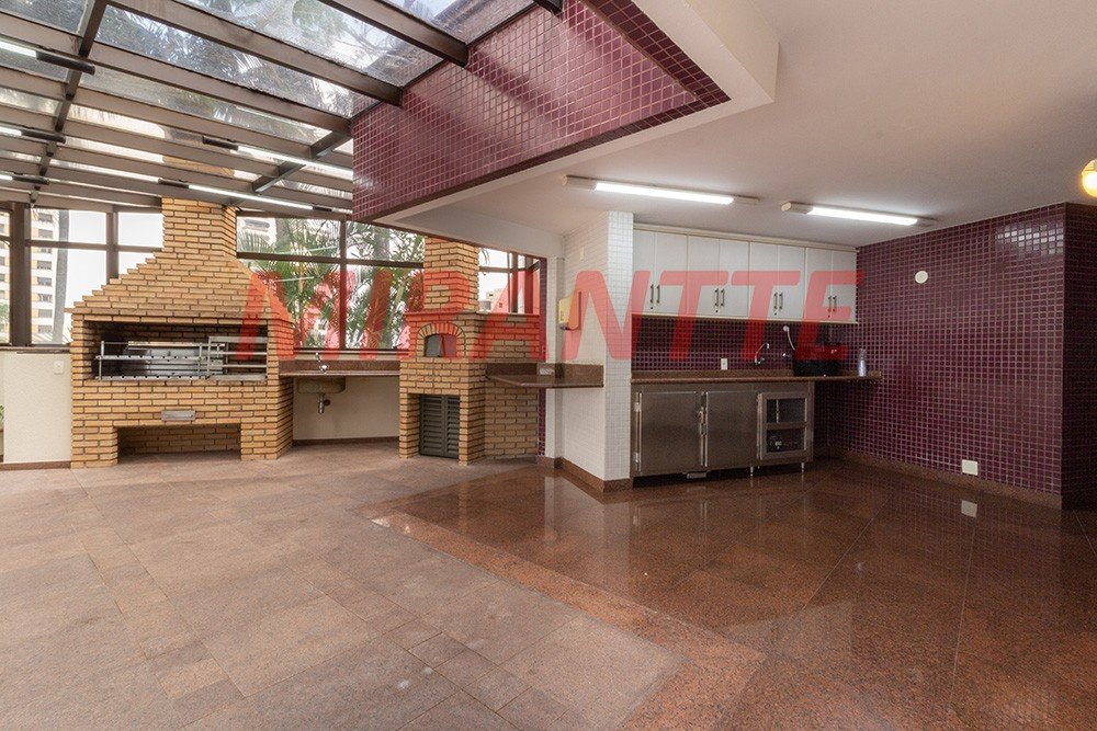 Apartamento de 286m² com 4 quartos em Água Fria