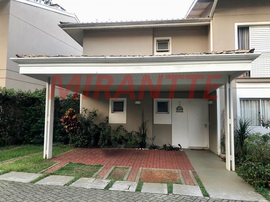 Sobrado de 235m² com 4 quartos em Tremembe