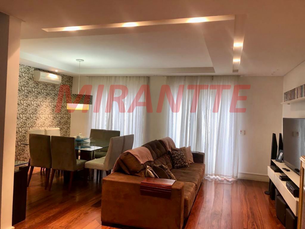 Sobrado de 235m² com 4 quartos em Tremembe