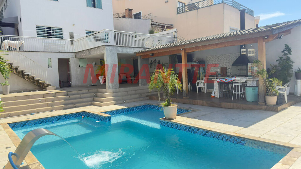 Sobrado de 215m² com 3 quartos em Palmas Do Tremembé