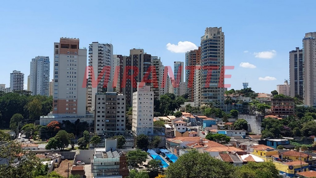 Sobrado de 220m² com 3 quartos em Santa Terezinha