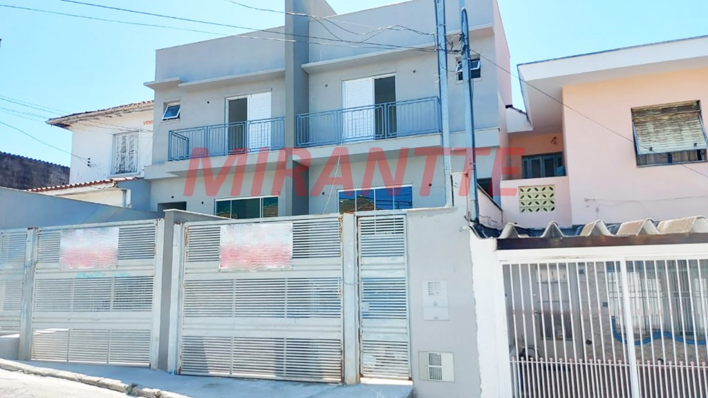 Sobrado de 220m² com 3 quartos em Santa Terezinha