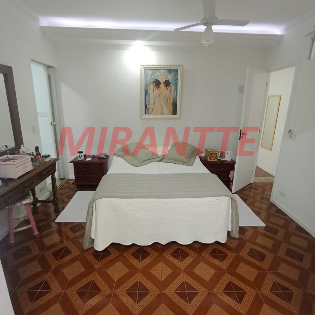 Sobrado de 240m² com 5 quartos em Vila Isolina Mazzei