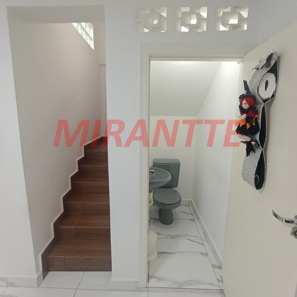 Sobrado de 240m² com 5 quartos em Vila Isolina Mazzei