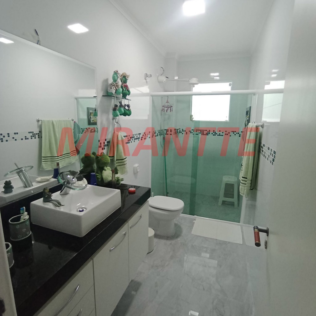 Sobrado de 240m² com 5 quartos em Vila Isolina Mazzei