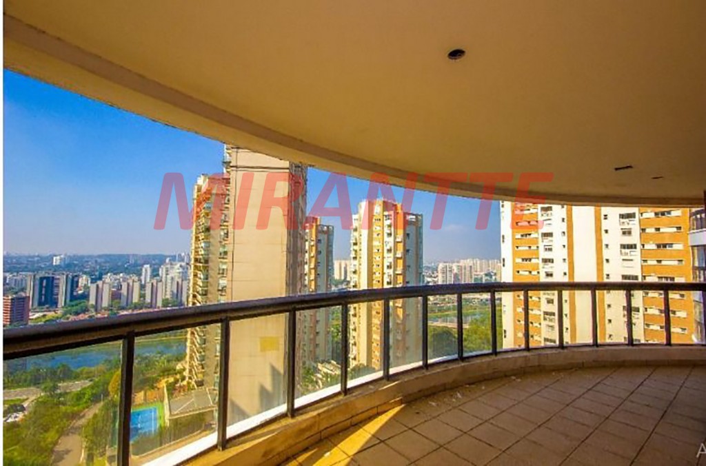 Apartamento de 160m² com 3 quartos em Vila Andrade