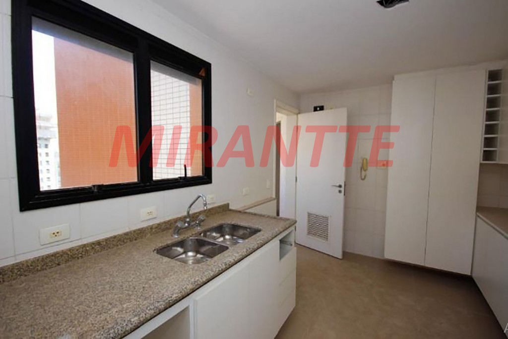 Apartamento de 160m² com 3 quartos em Vila Andrade