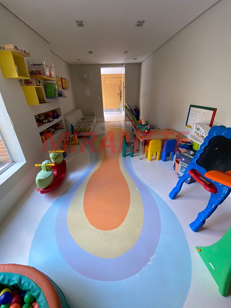 Apartamento de 380m² com 4 quartos em Perdizes