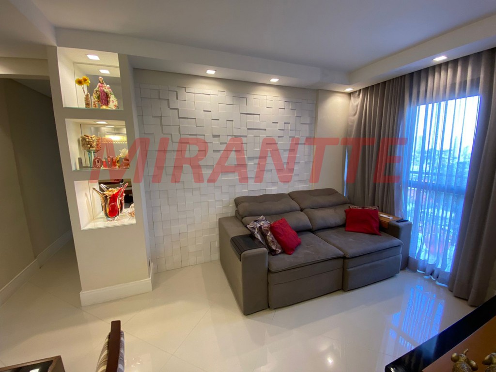 Apartamento de 57m² com 2 quartos em Santa Teresinha