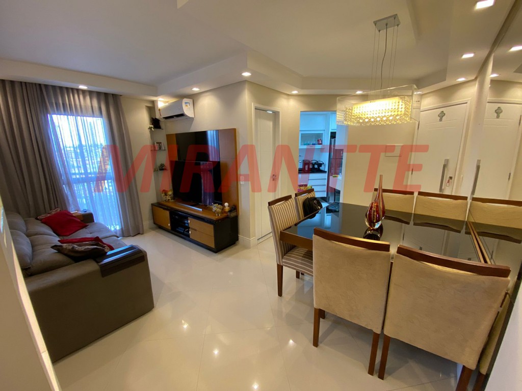 Apartamento de 57m² com 2 quartos em Santa Teresinha