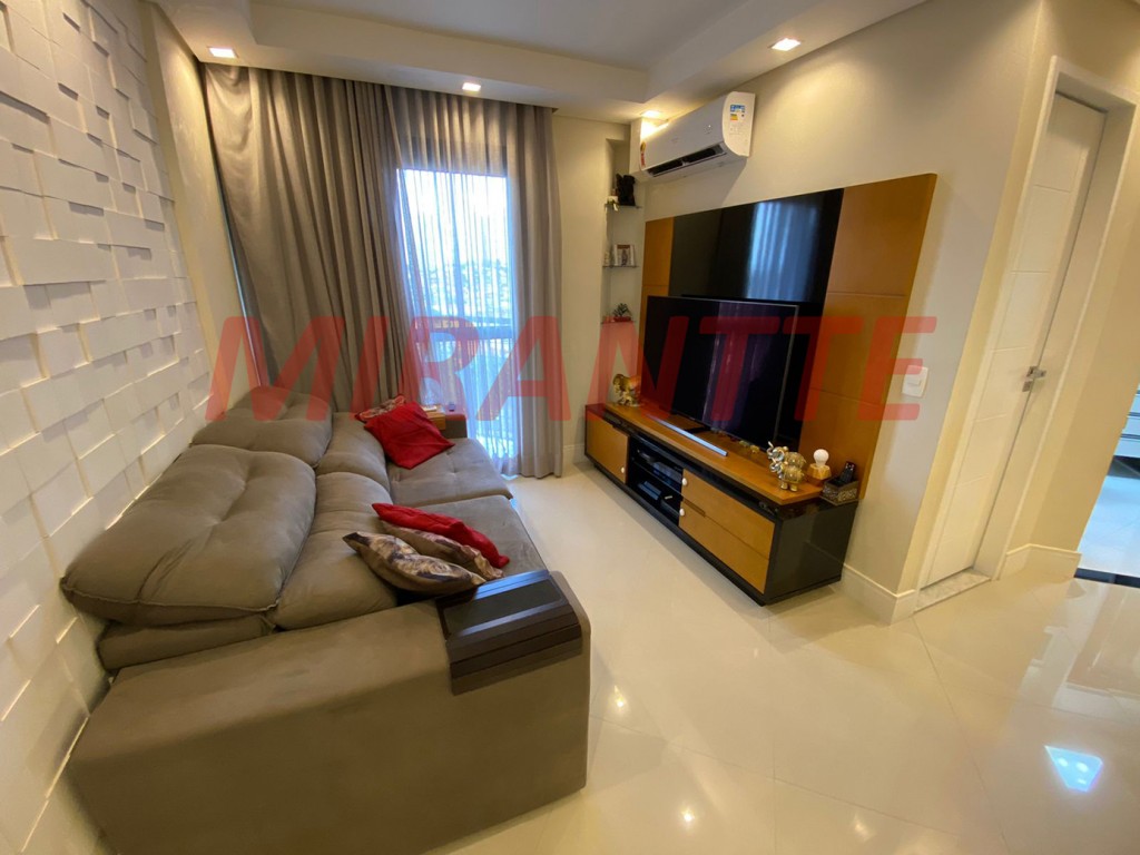 Apartamento de 57m² com 2 quartos em Santa Teresinha