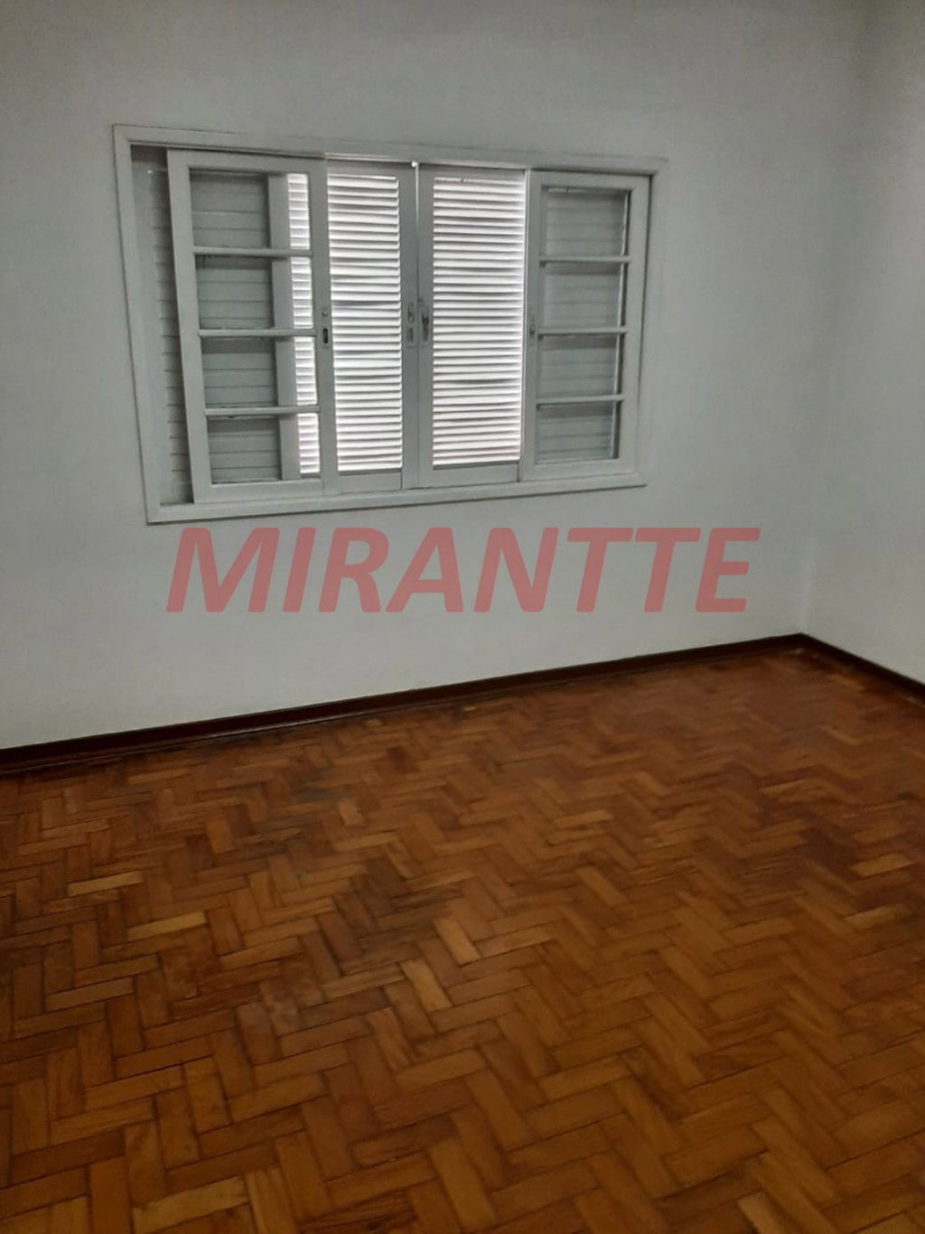 Comercial de 250m² em Casa Verde