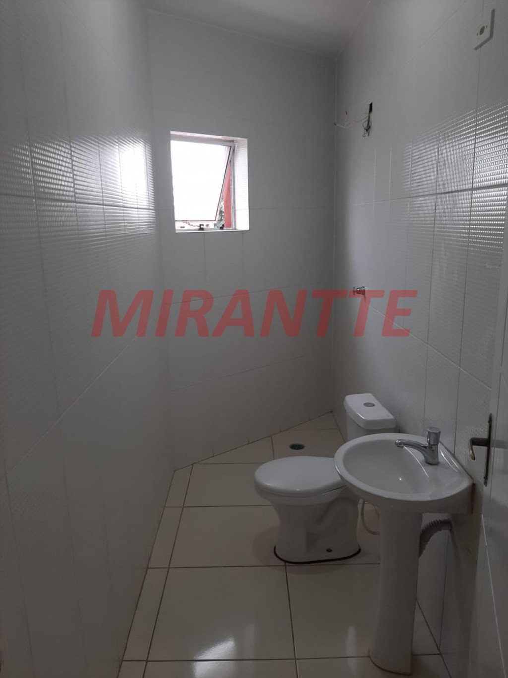 Comercial de 250m² em Casa Verde