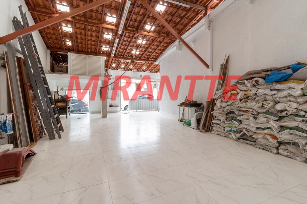 Sobrado de 160m² com 3 quartos em Vila Ester