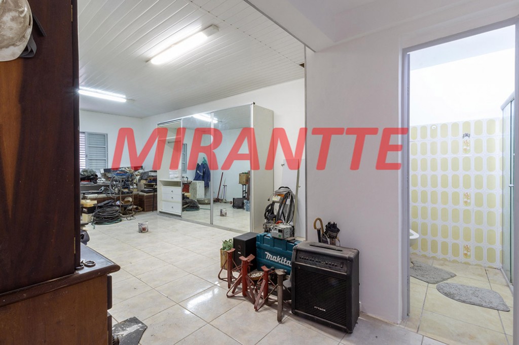Sobrado de 160m² com 3 quartos em Vila Ester