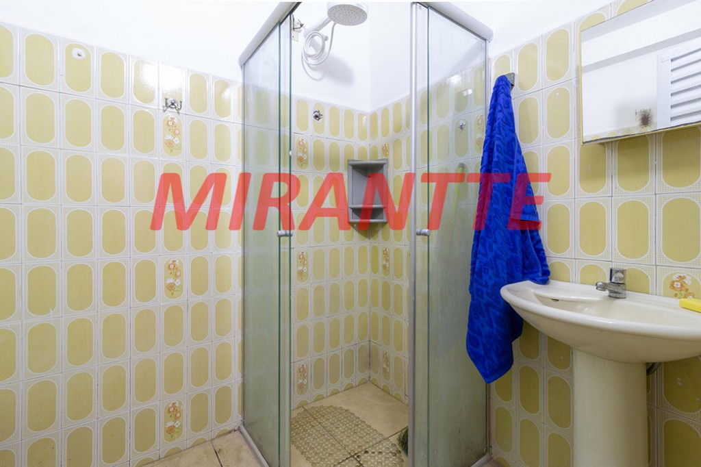Sobrado de 160m² com 3 quartos em Vila Ester