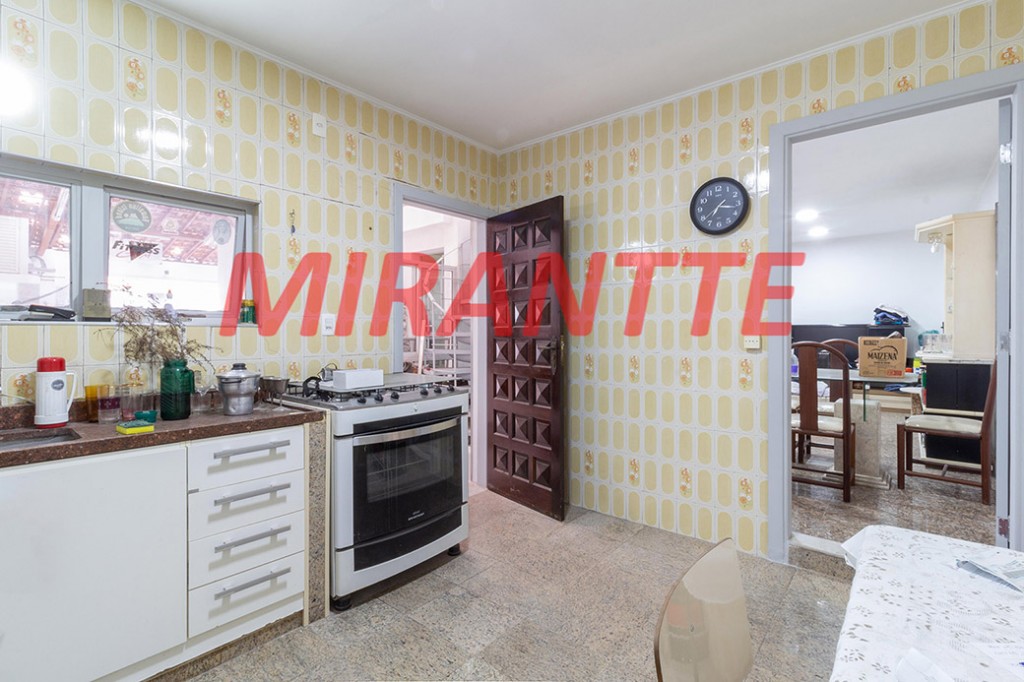 Sobrado de 160m² com 3 quartos em Vila Ester