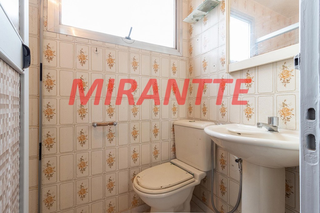 Sobrado de 160m² com 3 quartos em Vila Ester
