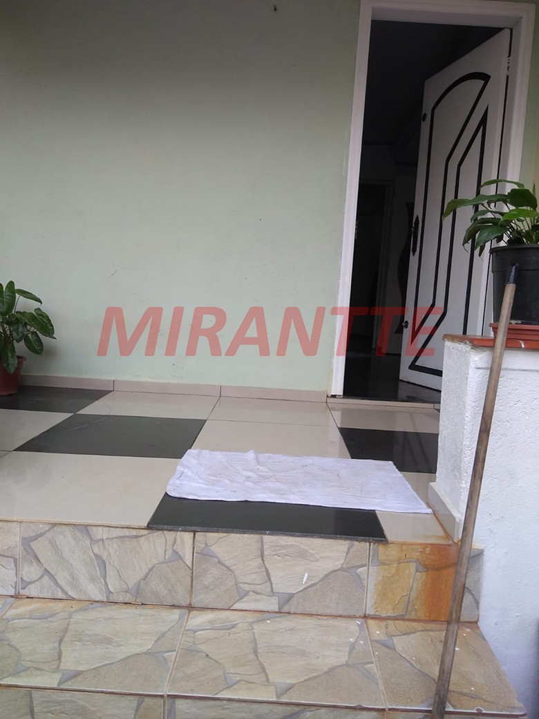 Sobrado de 240m² com 6 quartos em Parque Mandaqui