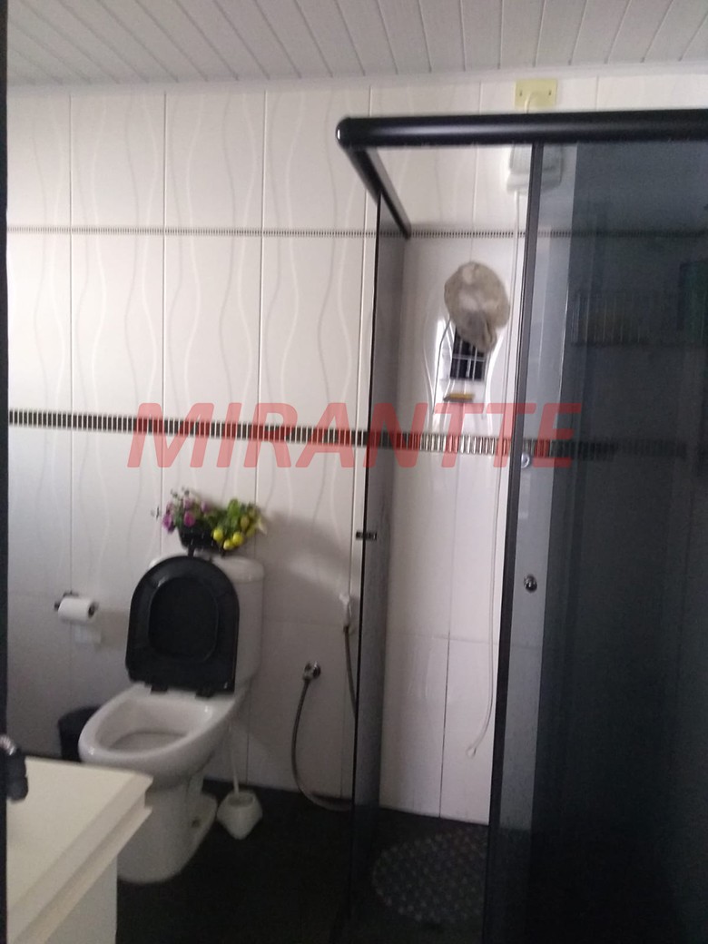 Sobrado de 240m² com 6 quartos em Parque Mandaqui