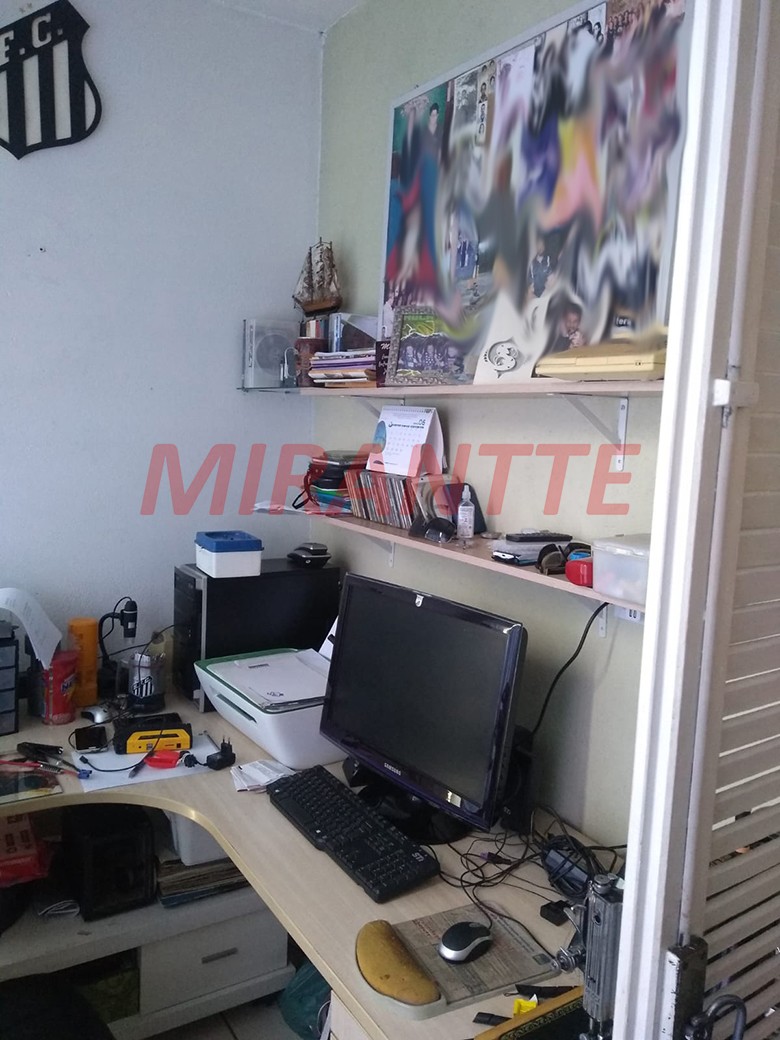 Sobrado de 240m² com 6 quartos em Parque Mandaqui
