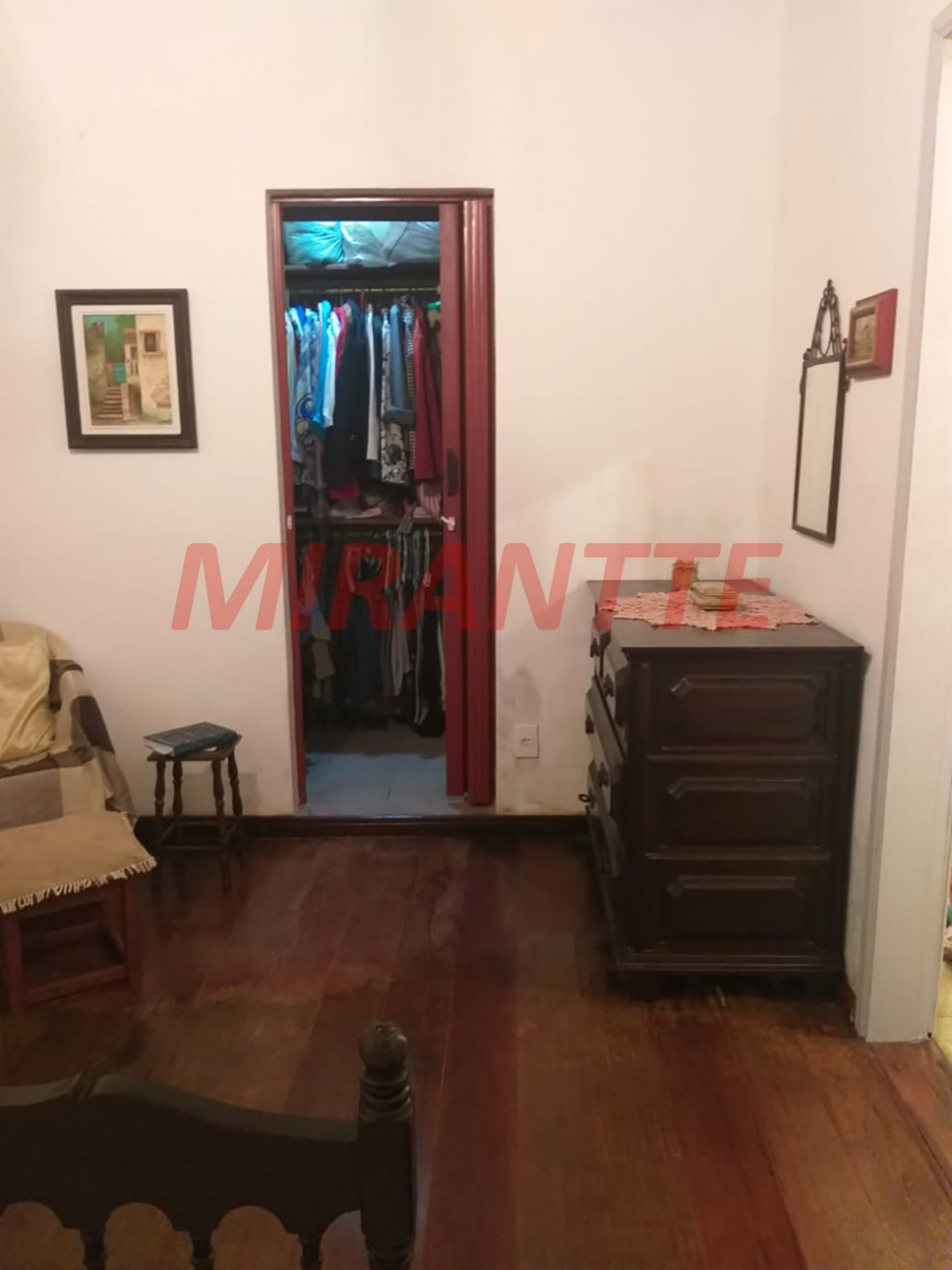 Casa terrea de 350m² com 4 quartos em Jardim Ibiratiba