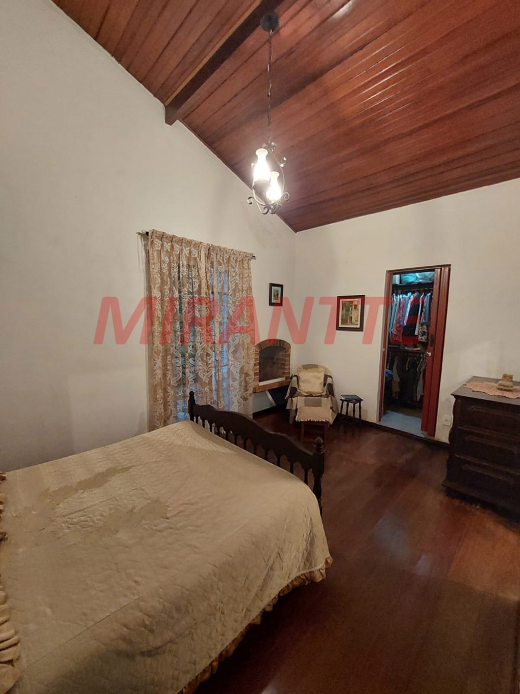 Casa terrea de 350m² com 4 quartos em Jardim Ibiratiba