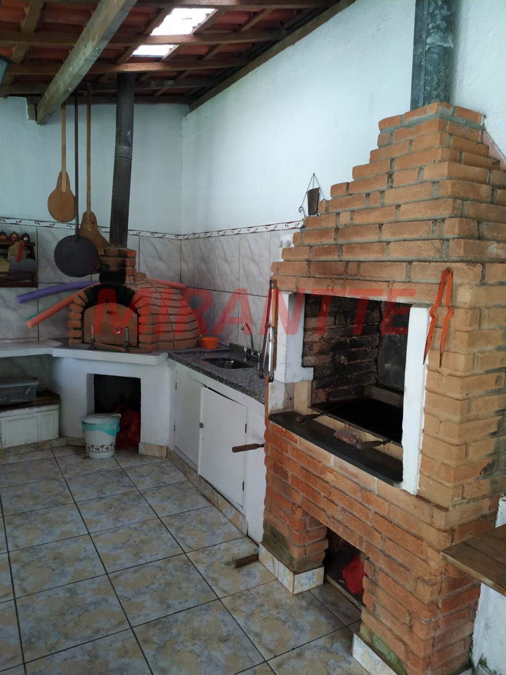Casa terrea de 350m² com 4 quartos em Jardim Ibiratiba