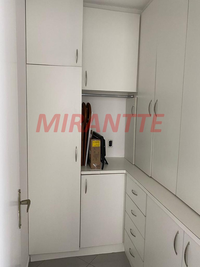 Apartamento de 90m² com 2 quartos em Água Fria