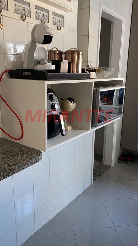 Apartamento de 90m² com 2 quartos em Água Fria