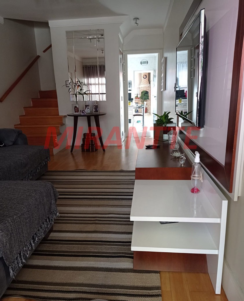 Sobrado de 106m² com 2 quartos em Horto Florestal