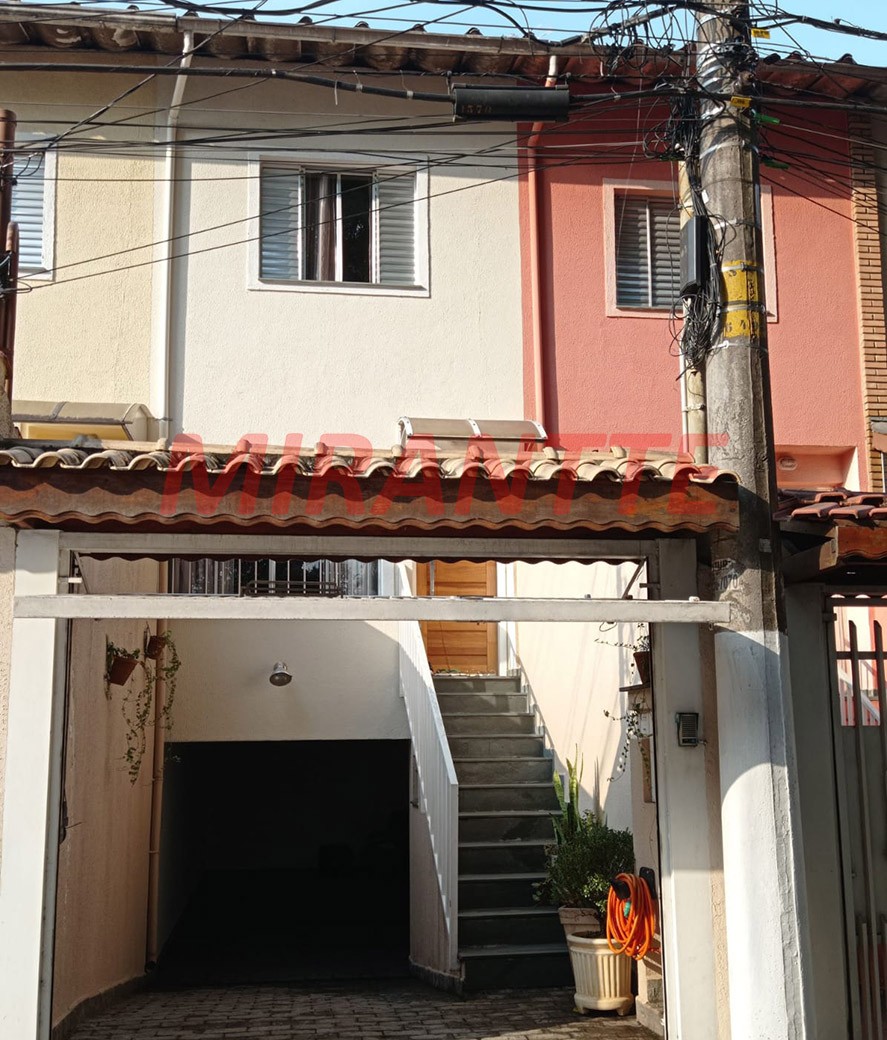 Sobrado de 106m² com 2 quartos em Horto Florestal