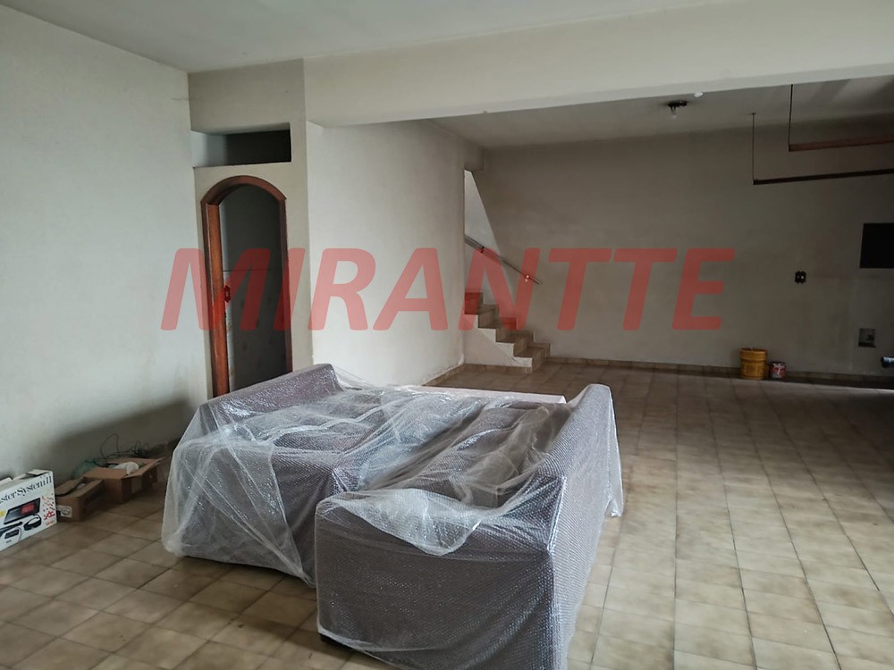 Casa terrea de 280m² com 4 quartos em Jardim Virginia Bianca
