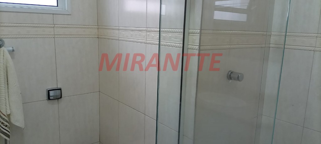 Sobrado de 180m² com 2 quartos em Santa Teresinha