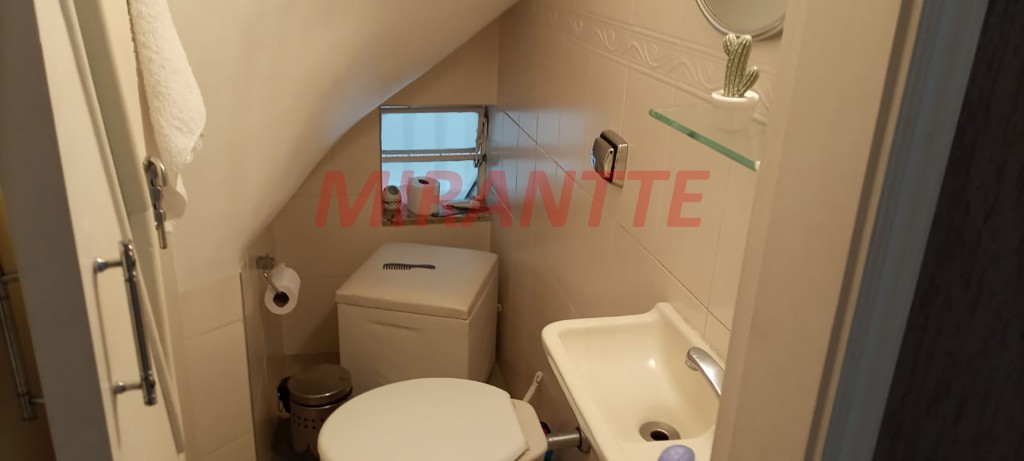 Sobrado de 180m² com 2 quartos em Santa Teresinha